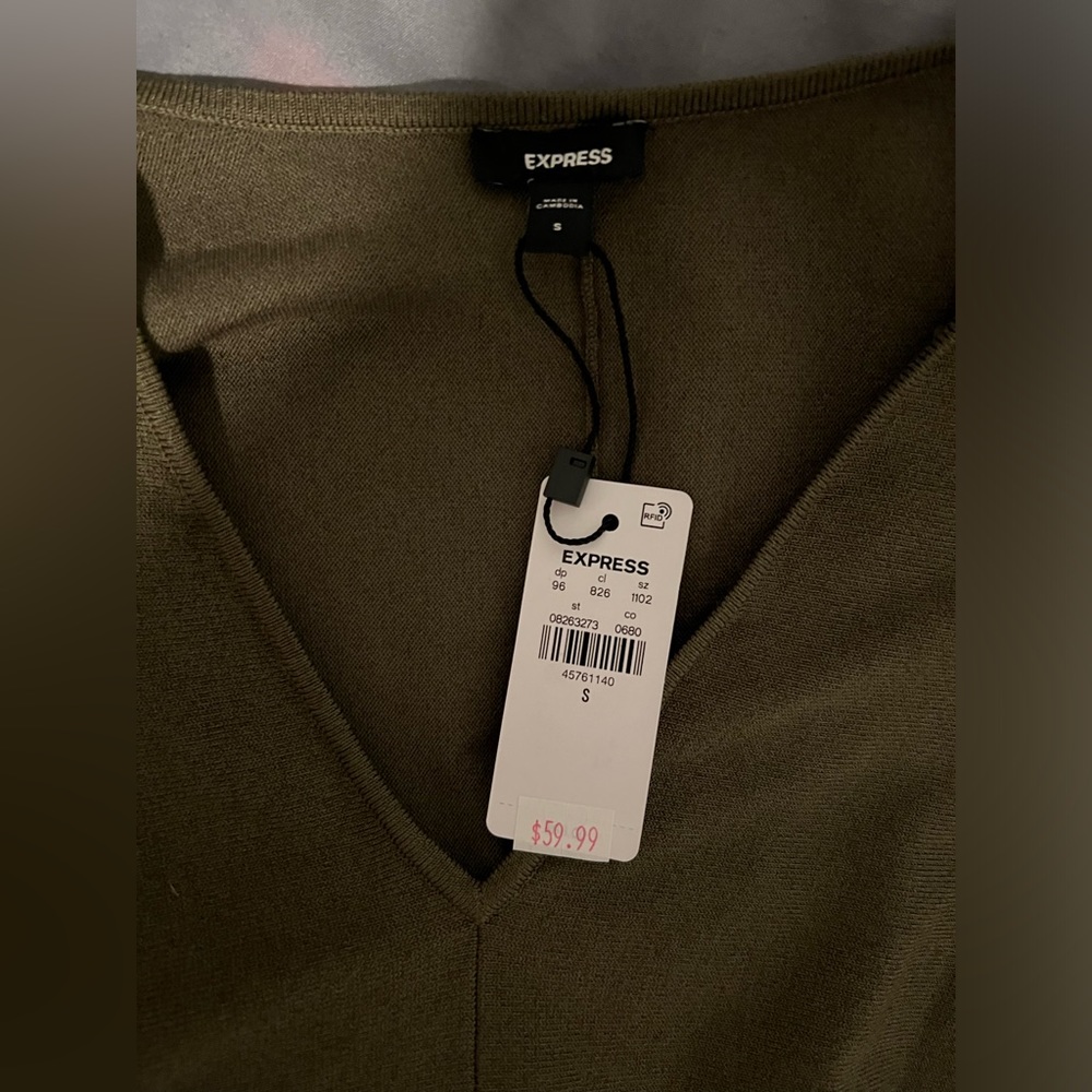 NWT Express V Neck shirt